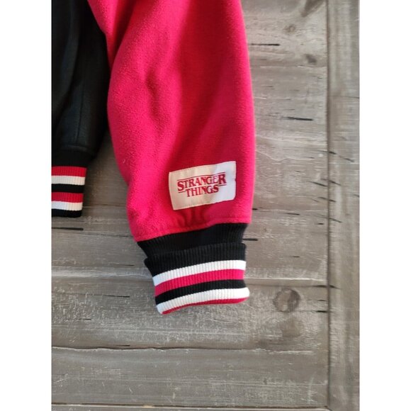 Pacsun Stranger Things Hawkins Varsity Letterman Jacket Size Medium Red Black - Picture 10 of 14